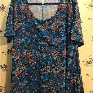 LuLaRoe Perfect T